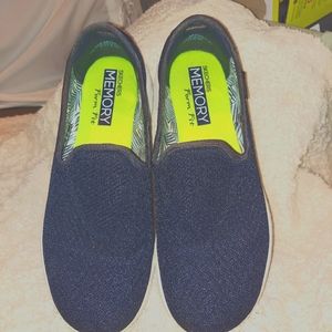 Sketckers slip on shoes